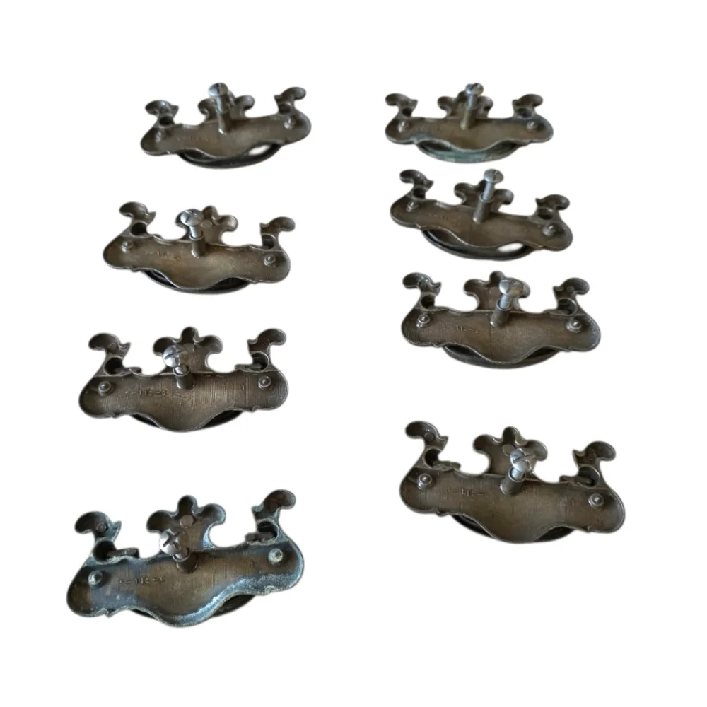 Vintage Brass Drawer Pulls Drawer Handles Set Of 8 Ornate Gold Brown Curved Edge